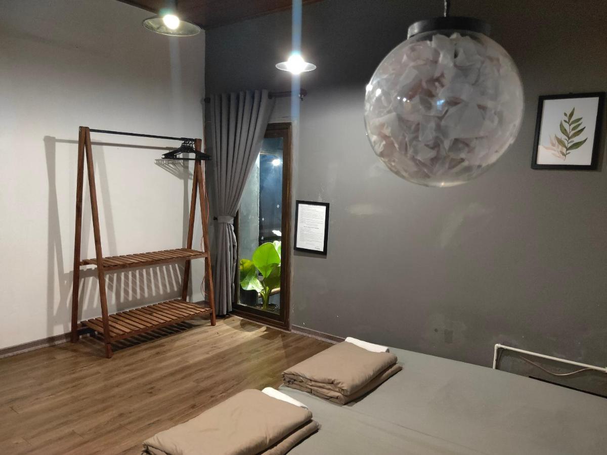 The Secret Garden Hostel Дананг Стая снимка
