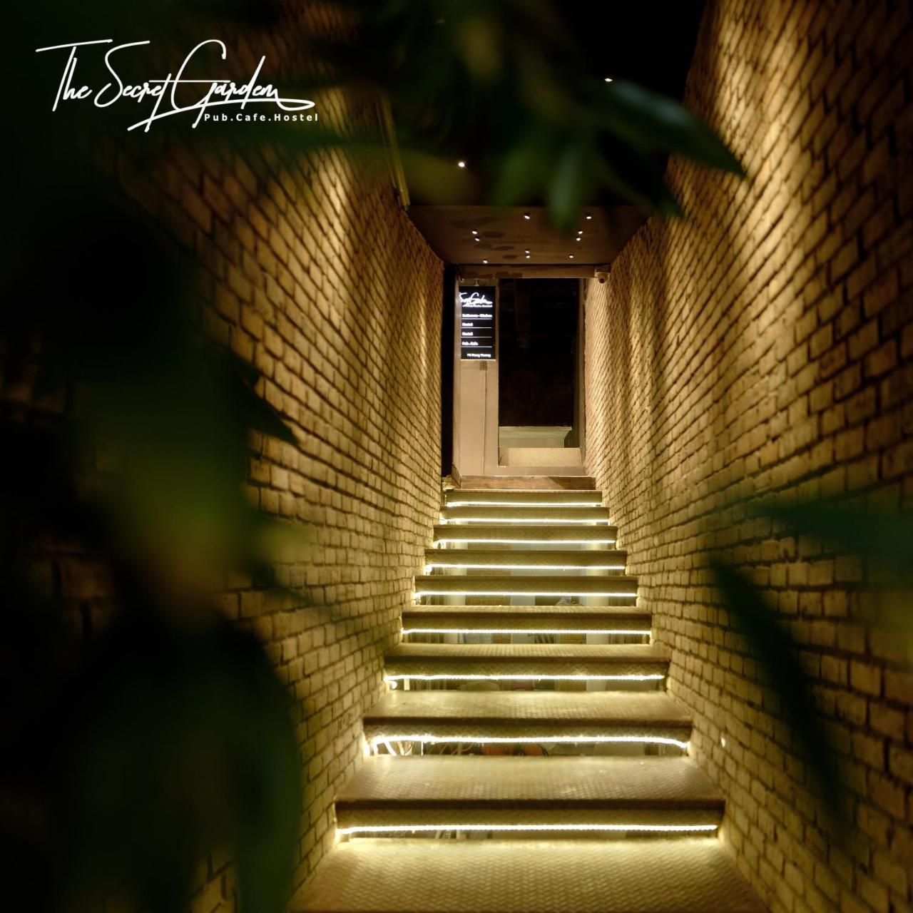 The Secret Garden Hostel Дананг Екстериор снимка